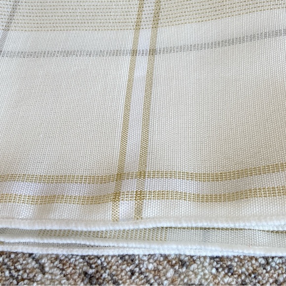 Threshold Tablecloth Oblong 60”x120” White with Metallic Gold and Silver Plaid - Picture 6 of 10